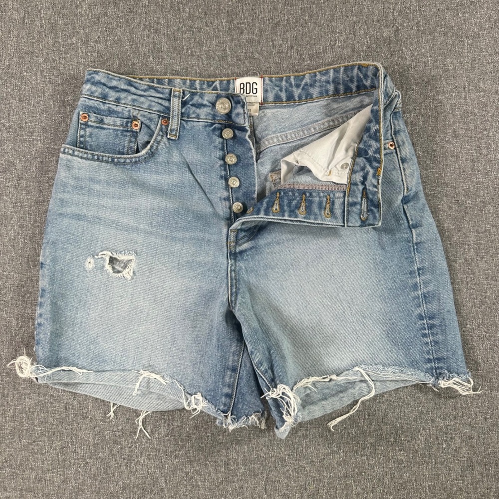 BDG Urban Outfitters 90s Long Inseam Shorts Blue Denim Distressed High Rise 28